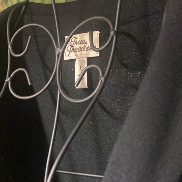 🦋EUC Black Blazer - Picture 3 of 5